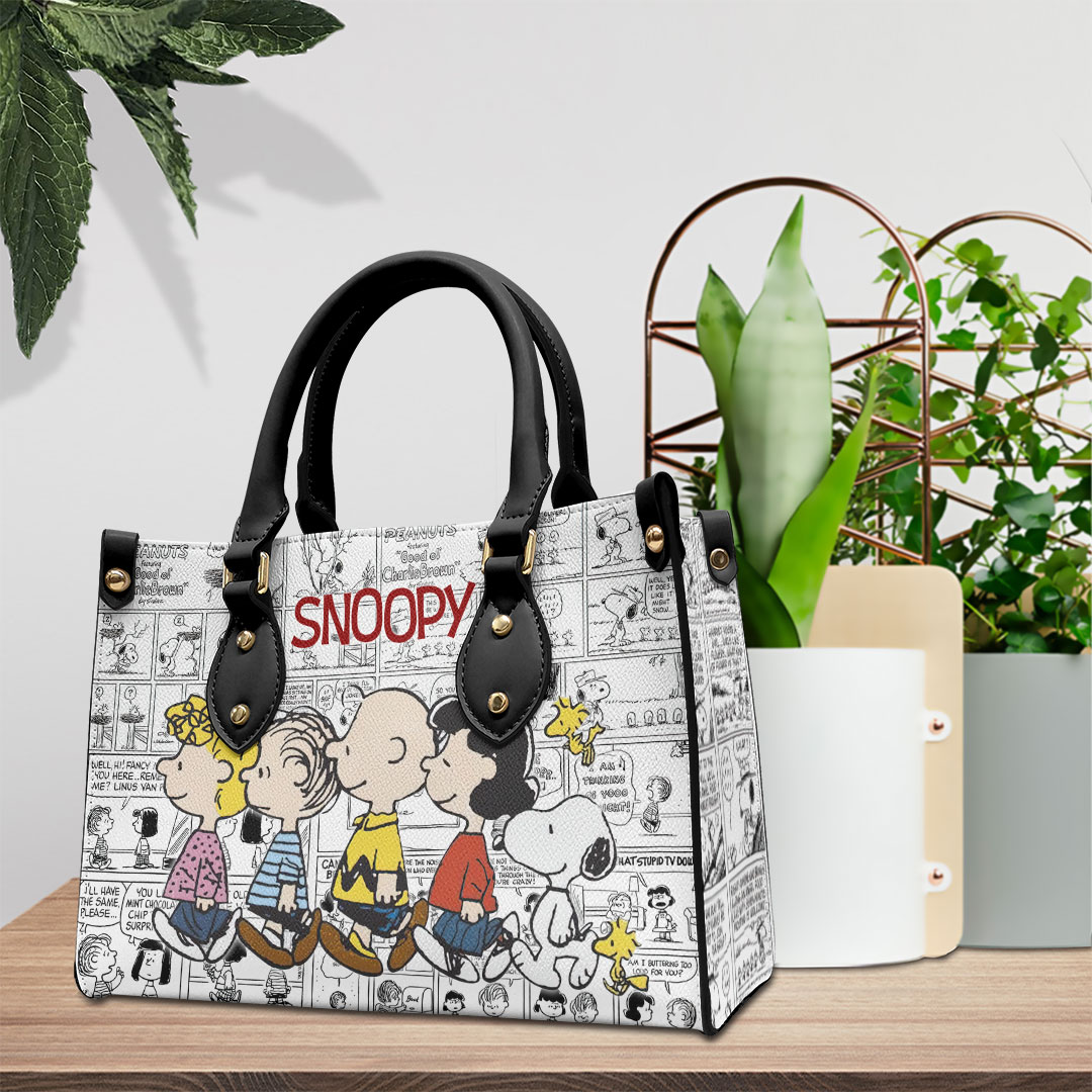 Snoopy Movie Personalized Style Leather Handbag